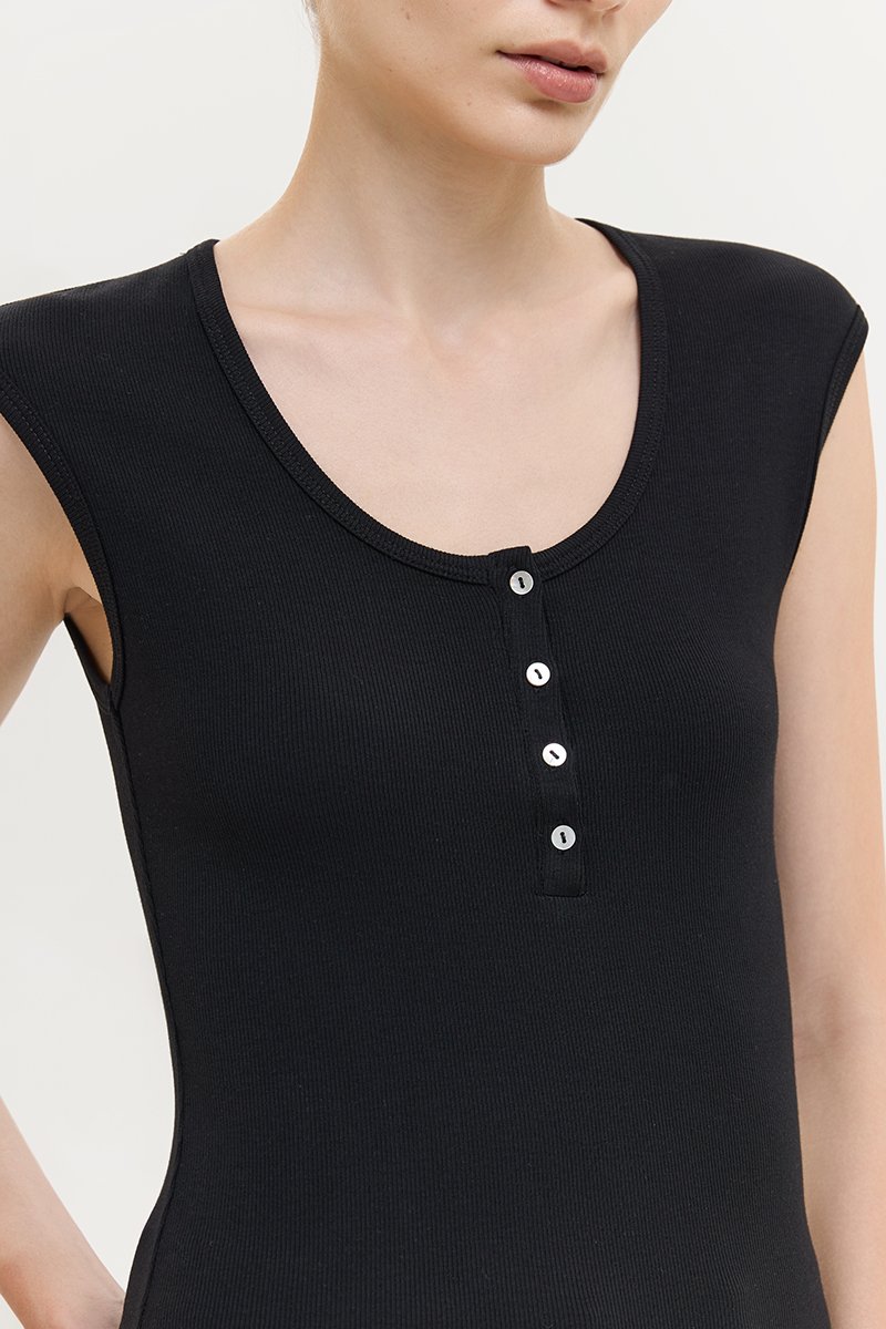 YURIE RIBBED BUTTONDOWN TOP