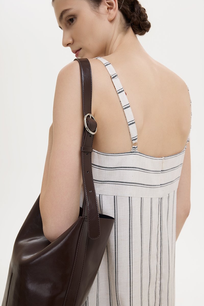 RUELLE LEATHER BUCKET BAG