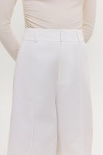 YVES PINTUCK BERMUDA SHORTS