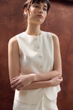 RAYEN LINEN BUTTONDOWN VEST TOP
