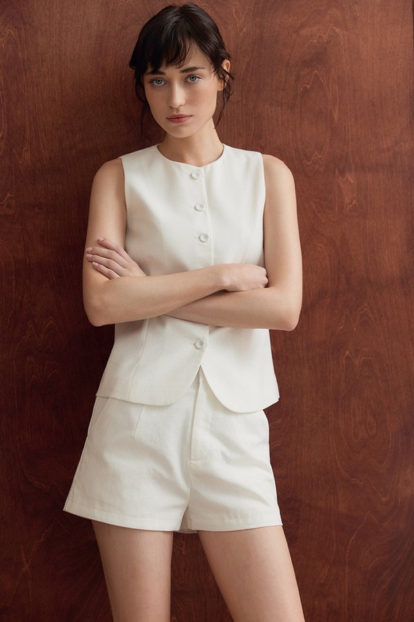 KIANNA TAILORED LINEN SHORTS