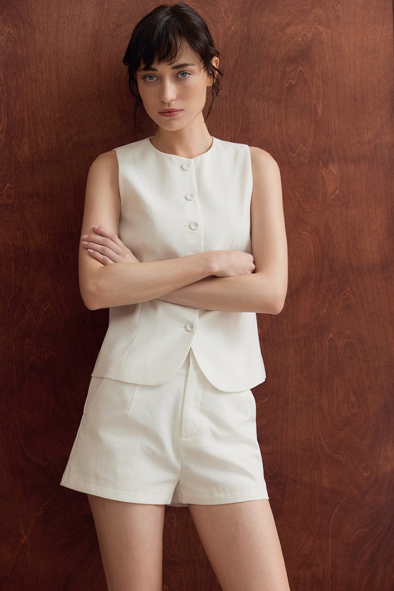 KIANNA TAILORED LINEN SHORTS