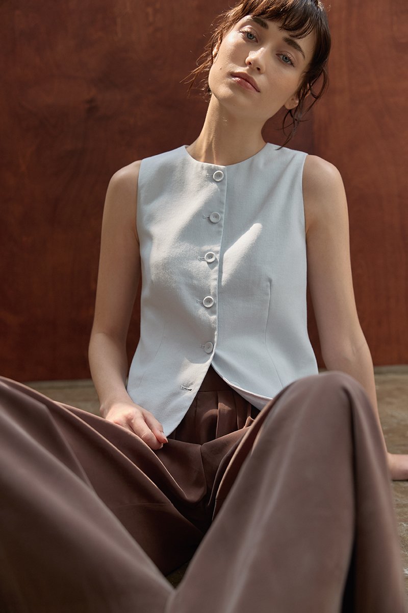 RAYEN LINEN BUTTONDOWN VEST TOP