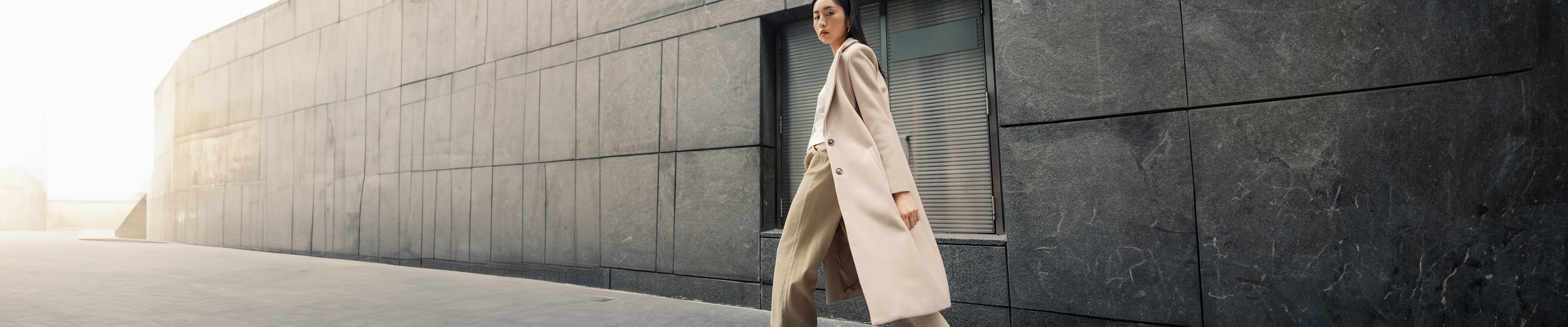 OUTERWEARS