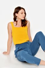 SAM SQUARE NECK TOP MARIGOLD