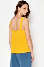 SAM SQUARE NECK TOP MARIGOLD