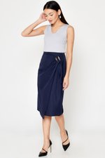 DREZEL TENCEL BUCKLE DRAPE MIDI SKIRT