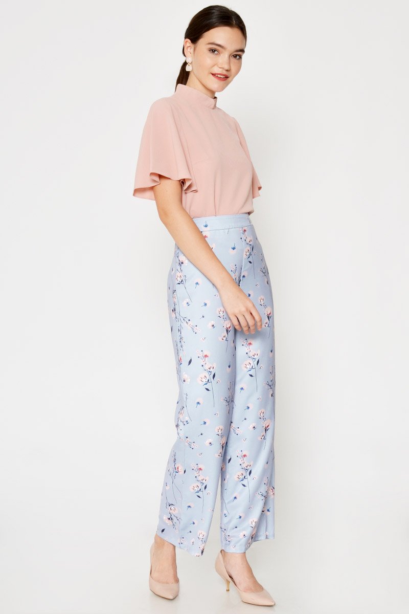 AVERIE FLORAL HIGHWAIST FLARE PANTS