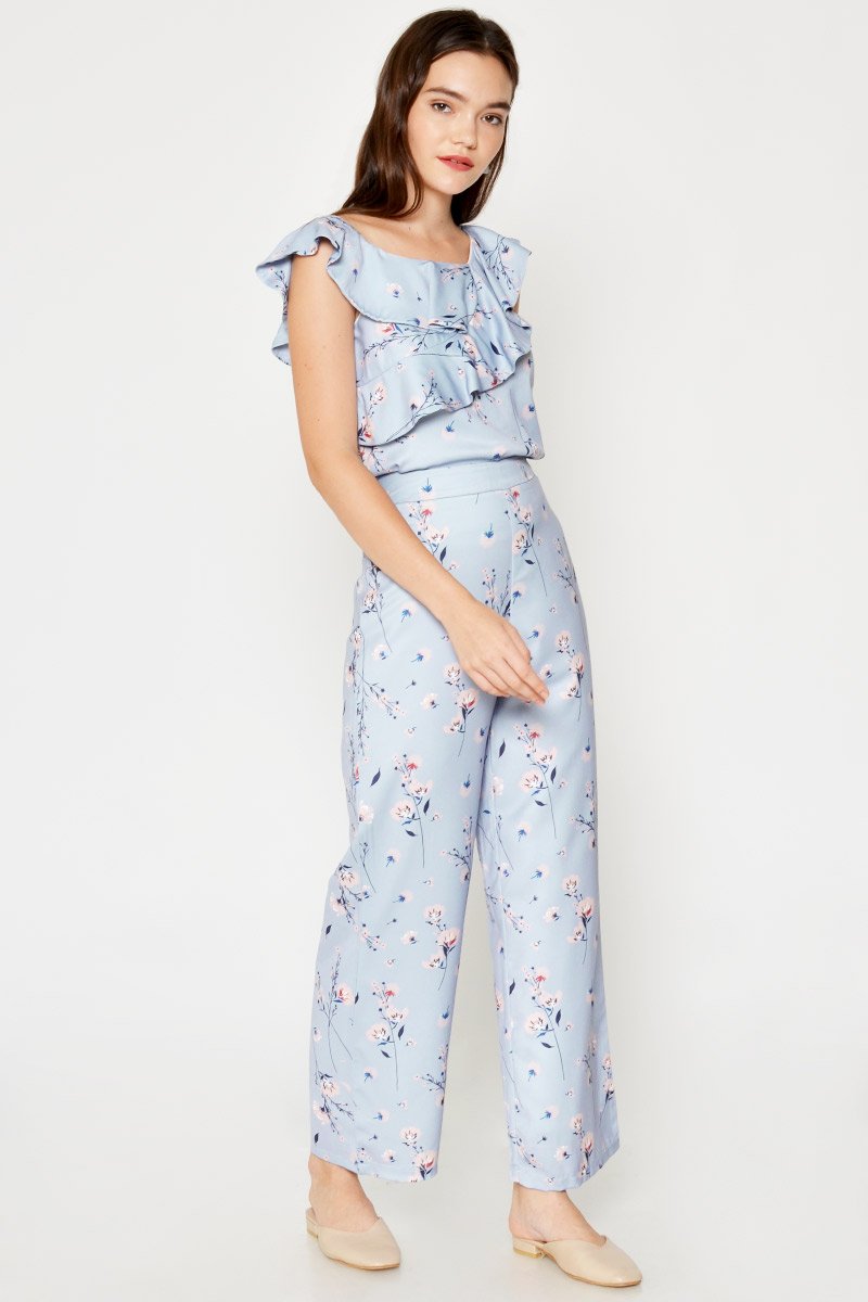 AVERIE FLORAL HIGHWAIST FLARE PANTS