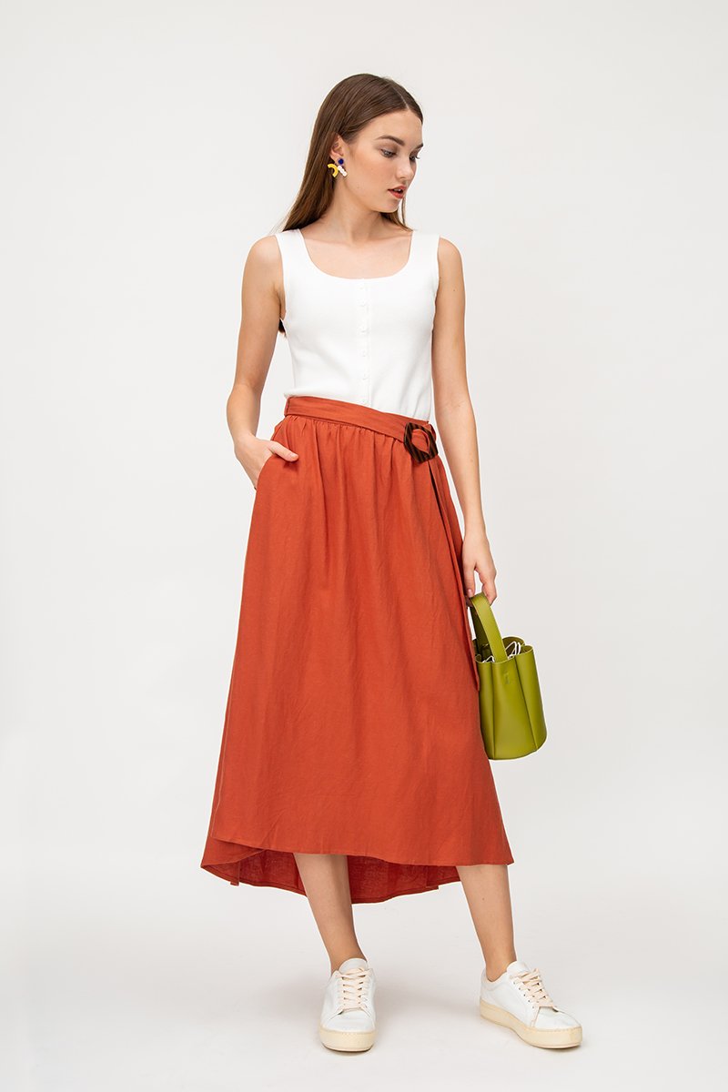 SHINA LINEN MIDI SKIRT W TORTOISESHELL BUCKLE
