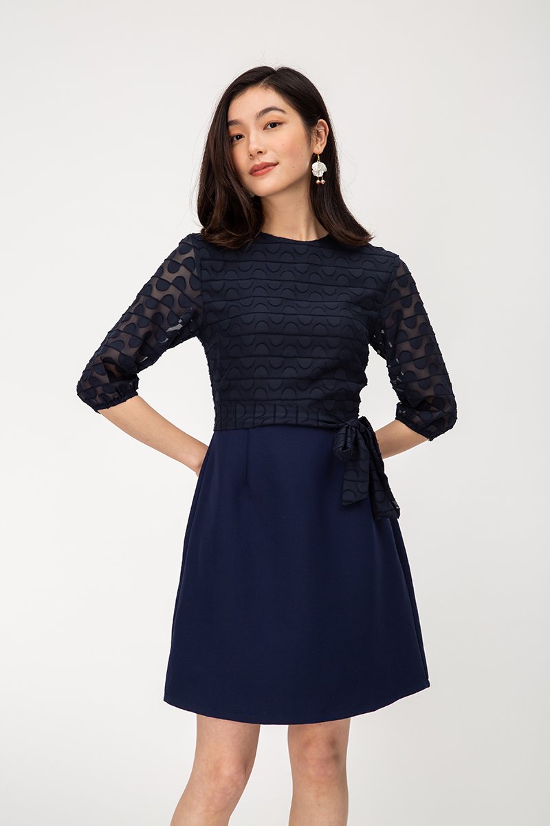 VINO TEXTURED MESH FLARE DRESS W SASH