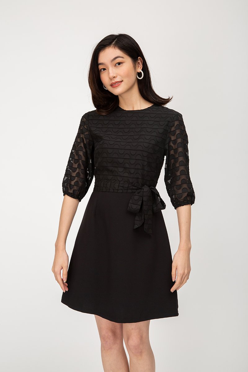 VINO TEXTURED MESH FLARE DRESS W SASH