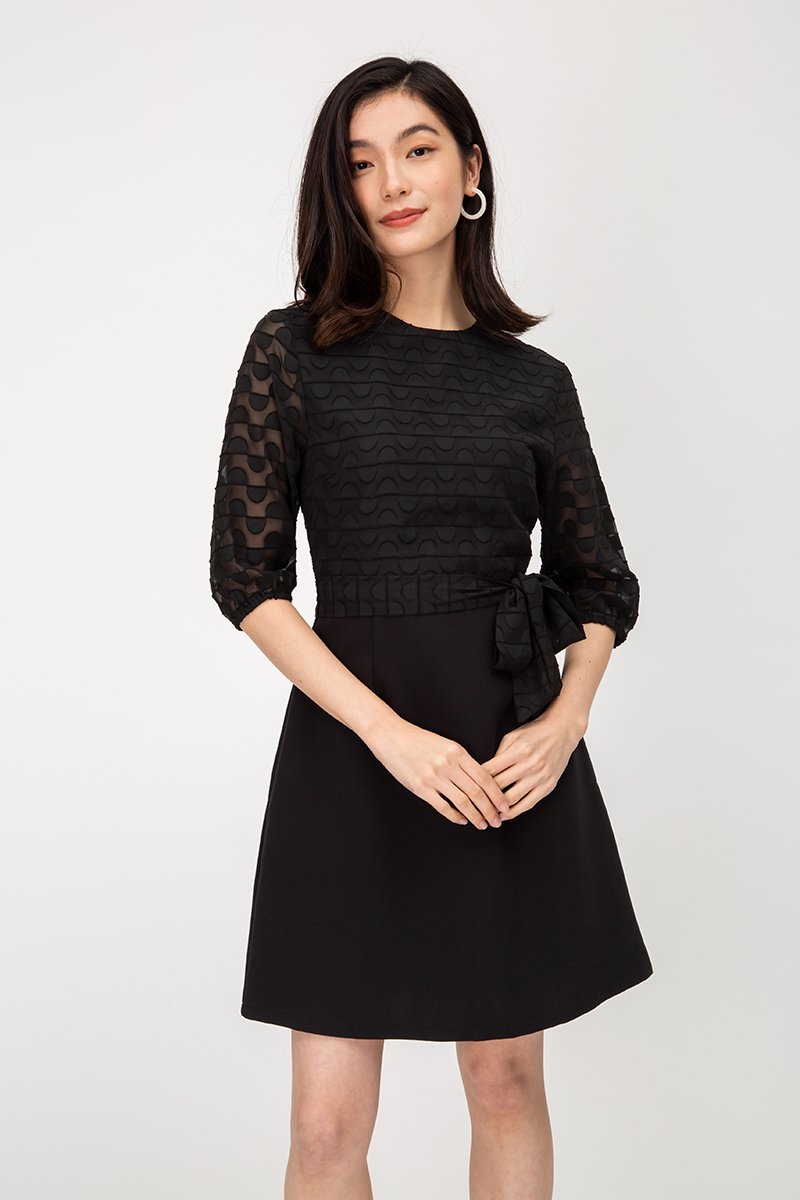 VINO TEXTURED MESH FLARE DRESS W SASH