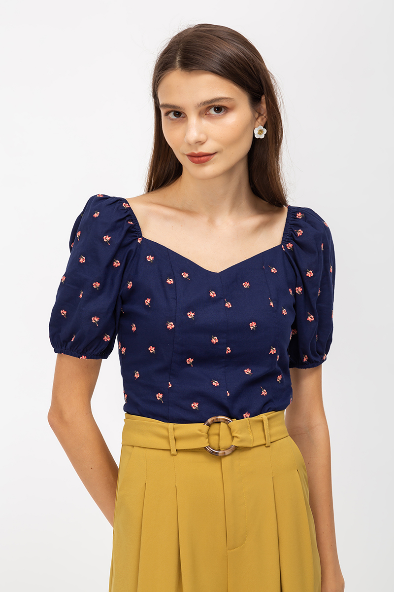 AMANDIE FLORAL EMBROIDERY PUFF SLEEVE TOP