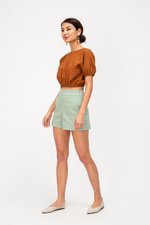 LEIA BASIC HIGHWAIST SHORTS