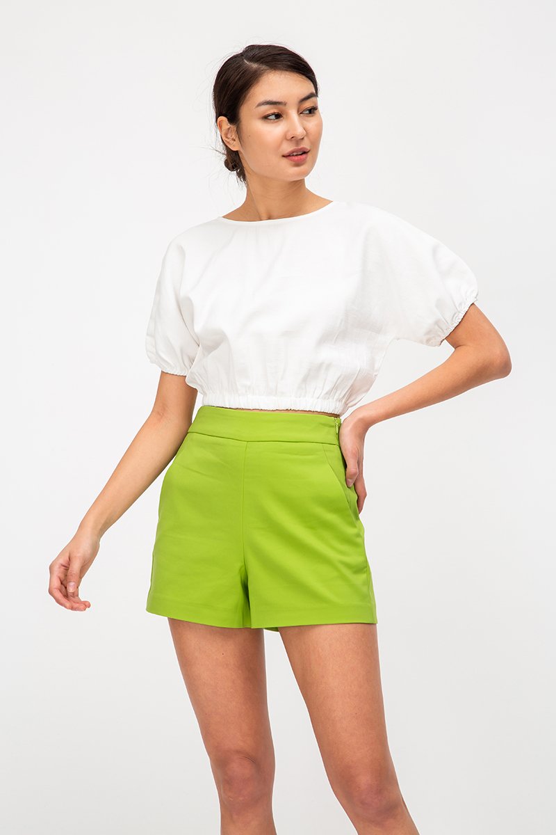 LEIA BASIC HIGHWAIST SHORTS