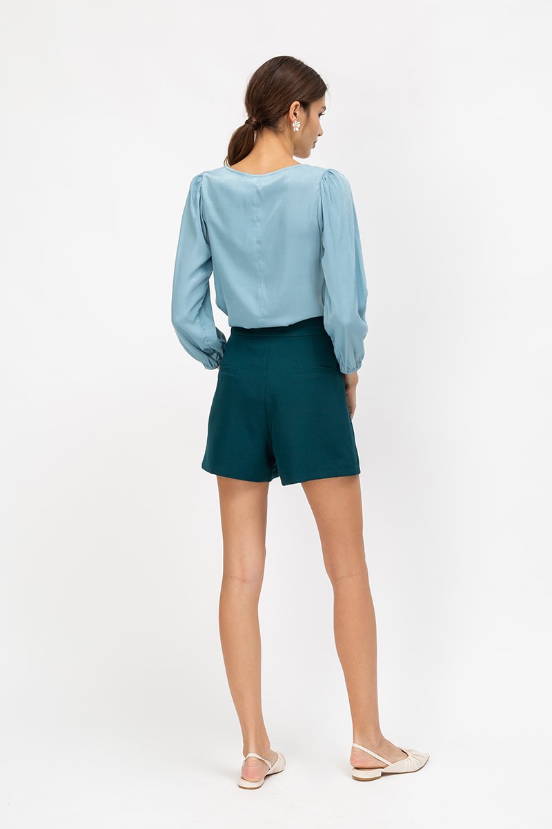RAYEN DUO BUTTON HIGHWAIST SHORTS