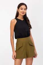 HOLLY SLANT POCKET SHORTS