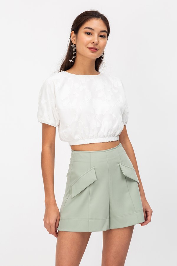 HOLLY SLANT POCKET SHORTS