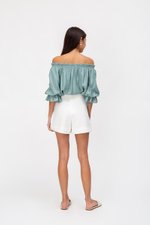 RUBY OFFSHOULDER BALLOON SLEEVE TOP RUBY OFFSHOULDER BALLOON SLEEVE TOP