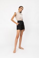 BIANCA JACQUARD HIGHWAIST SHORTS BIANCA JACQUARD HIGHWAIST SHORTS