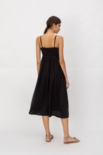 EVIE TEXTURED MIDI DRESS EVIE TEXTURED MIDI DRESS