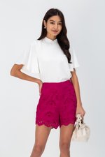 SHIRLYN EMBROIDERED SCALLOP HEM SHORTS SHIRLYN EMBROIDERED SCALLOP HEM SHORTS
