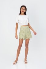 SHIRLYN EMBROIDERED SCALLOP HEM SHORTS SHIRLYN EMBROIDERED SCALLOP HEM SHORTS