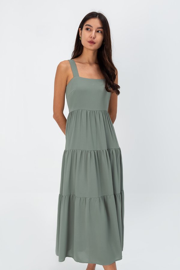 CARLENE TIERED MAXI DRESS W SLIT