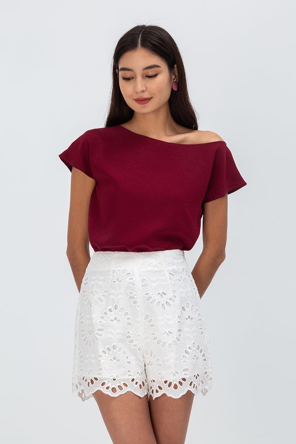 CLARETA OFF SHOULDER TOP