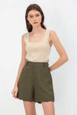 JACINDA SCALLOP SHORTS