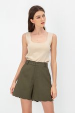 JACINDA SCALLOP SHORTS