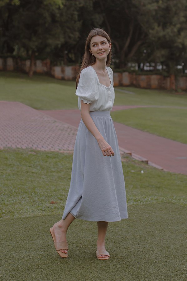 KORA SQUARENECK PUFF SLEEVE TOP