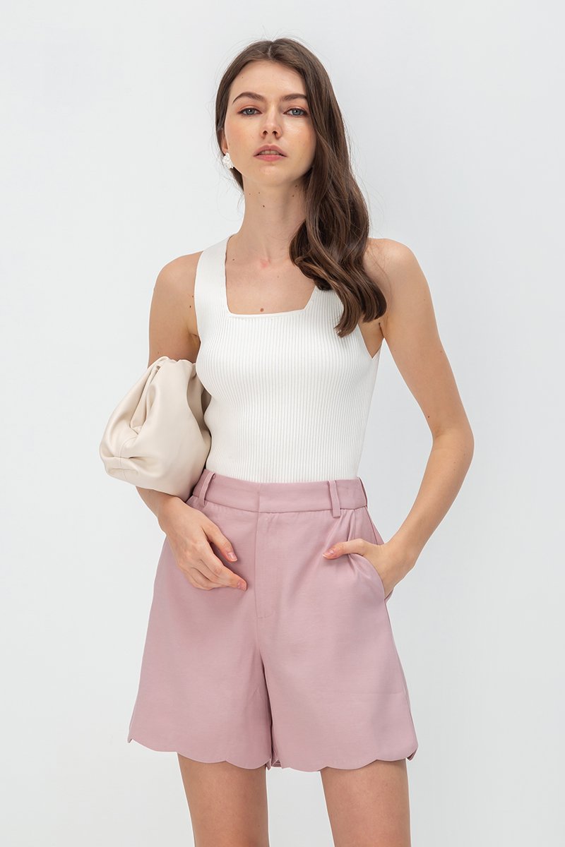 JACINDA SCALLOP SHORTS