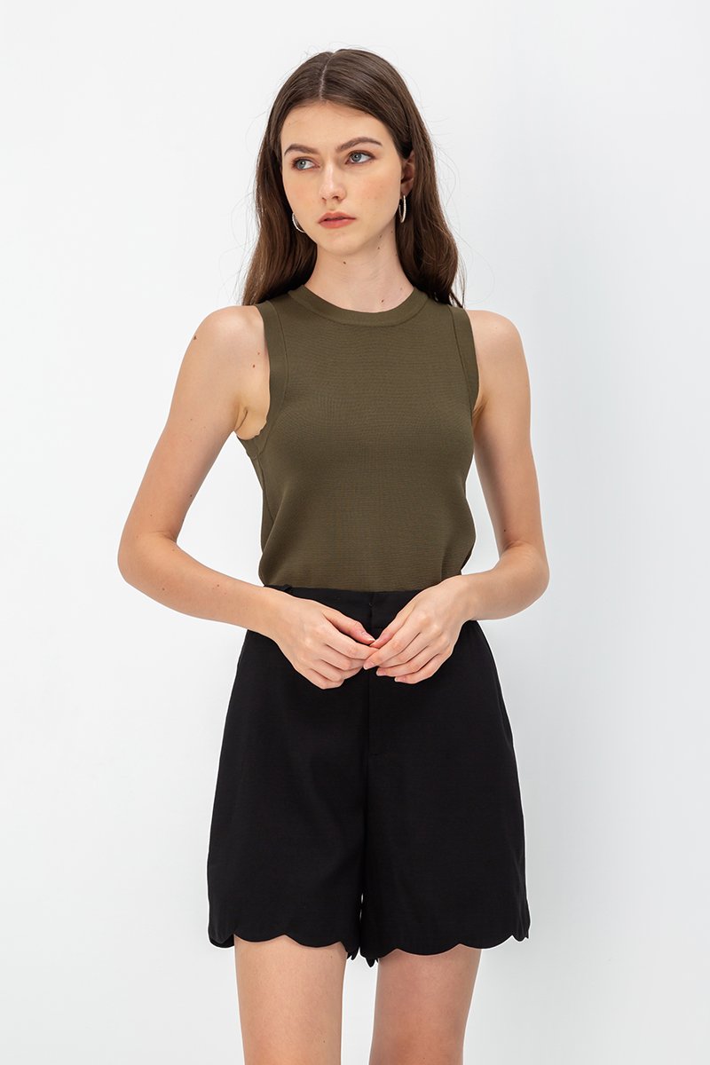 JACINDA SCALLOP SHORTS