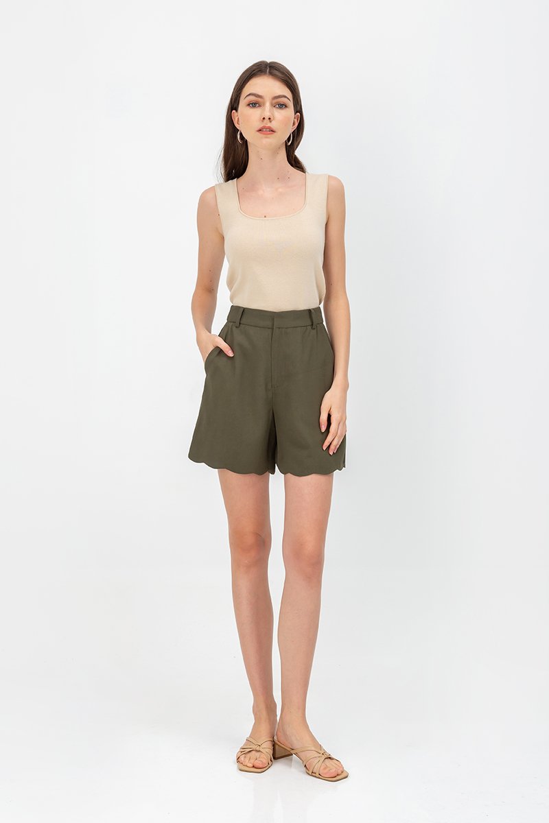 JACINDA SCALLOP SHORTS