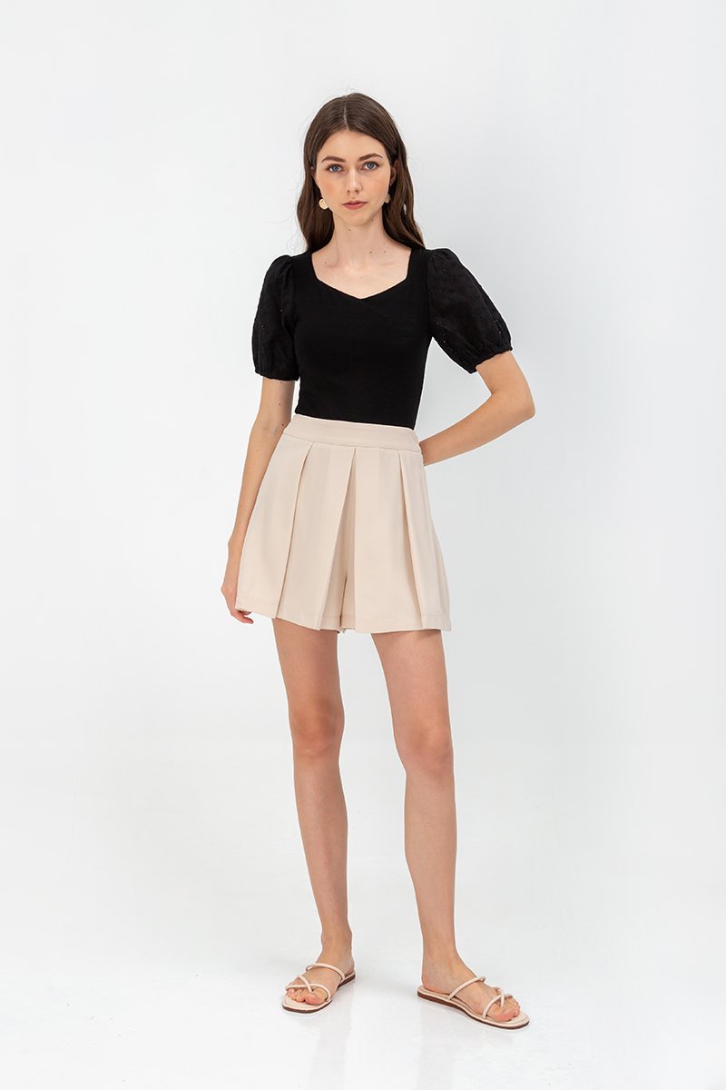 MARIE PLEATED SKORTS