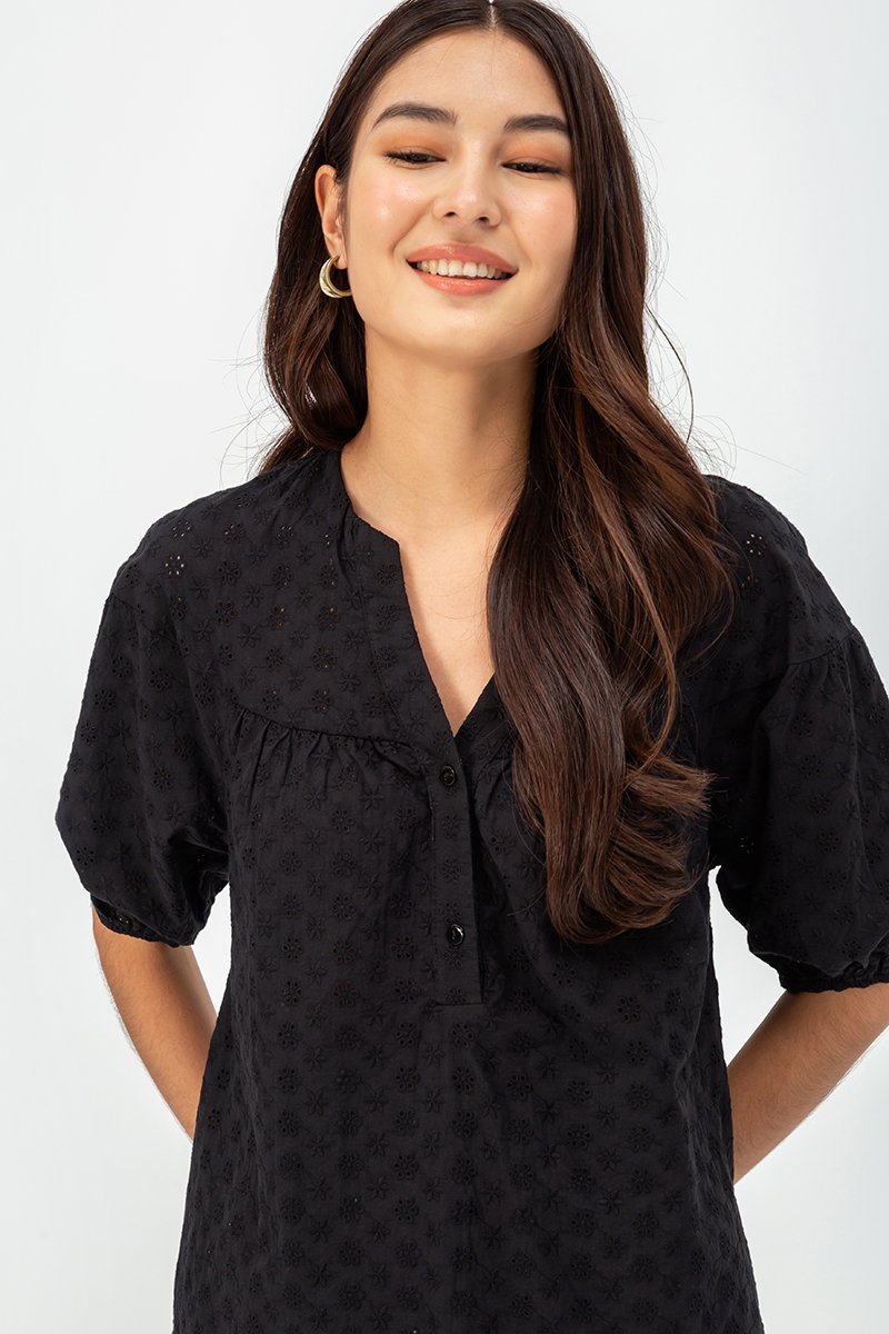 MILA EYELET PUFF SLEEVE TOP