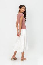 SORELLE DIAMOND NECKLINE KNIT TOP