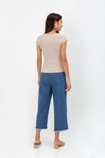 SORELLE DIAMOND NECKLINE KNIT TOP