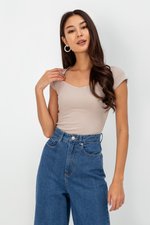 SORELLE DIAMOND NECKLINE KNIT TOP