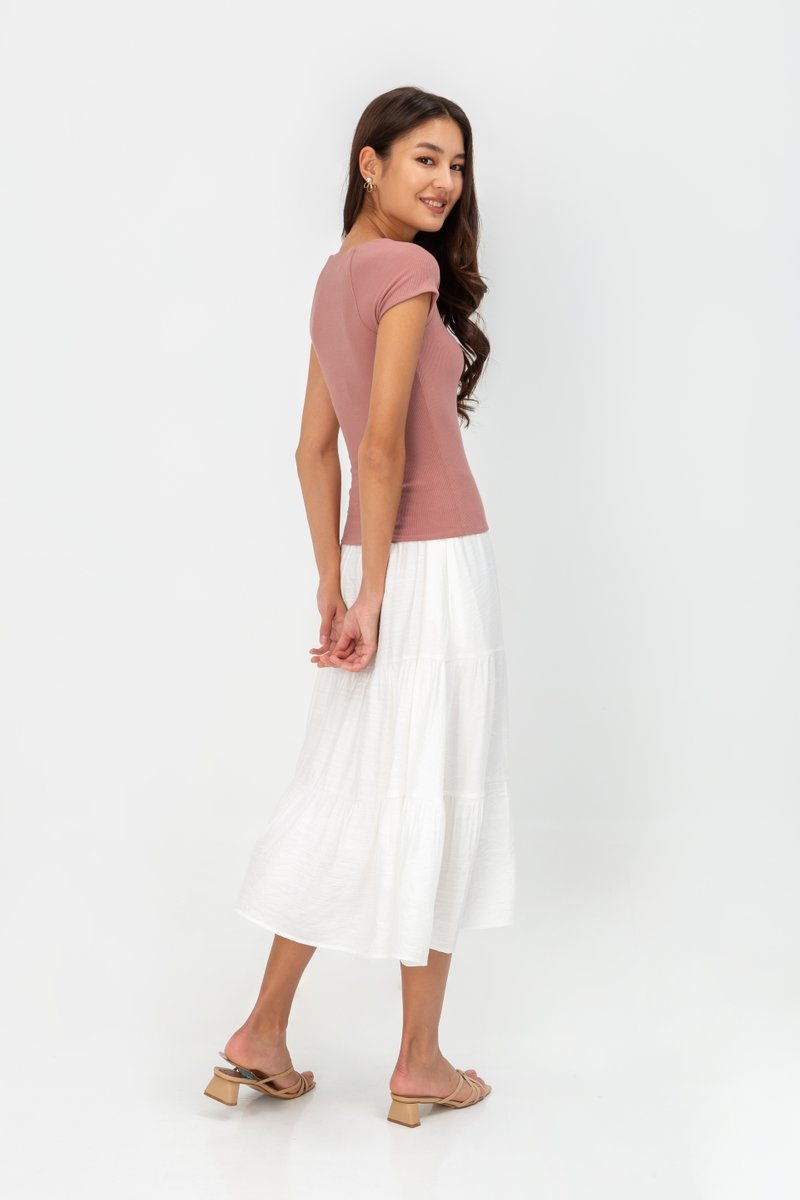 SORELLE DIAMOND NECKLINE KNIT TOP