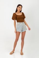 AMAELIA PUFF SLEEVE SMOCKED TOP