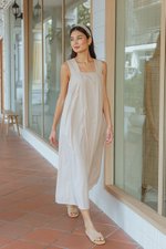 YUKI LINEN VBACK MAXI DRESS