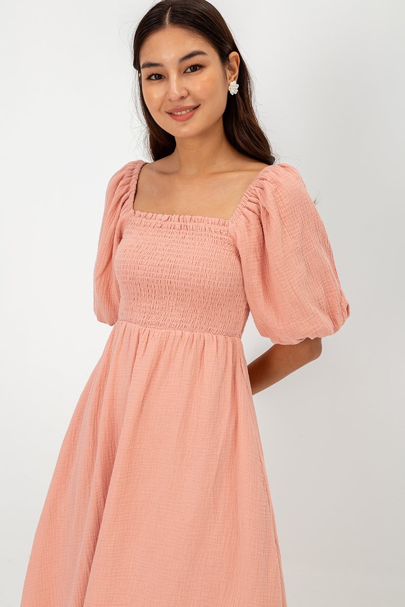 CASIE PUFF SLEEVE SMOCKED MIDI DRESS