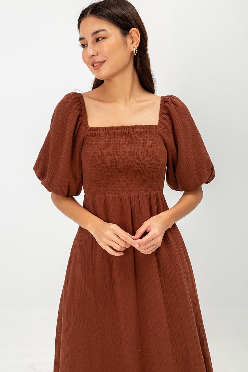 CASIE PUFF SLEEVE SMOCKED MIDI DRESS