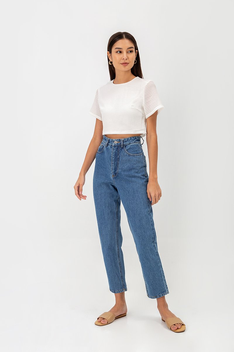 LERANE TEXTURED BOXY CROP TOP