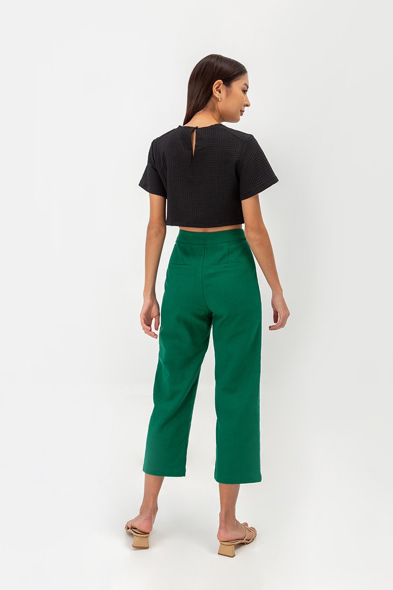 LERANE TEXTURED BOXY CROP TOP