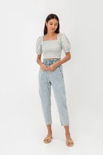 DASHA FLORAL SMOCKED PUFF SLEEVE TOP DASHA FLORAL SMOCKED PUFF SLEEVE TOP