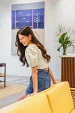 DASHA FLORAL SMOCKED PUFF SLEEVE TOP DASHA FLORAL SMOCKED PUFF SLEEVE TOP